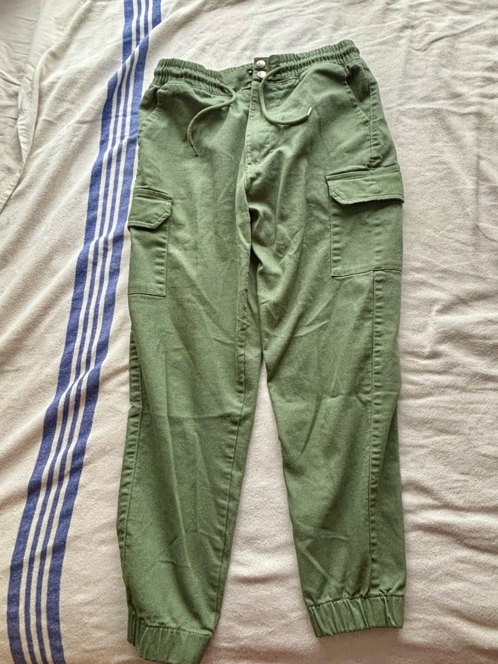 Olive Green Men's Cargo Jogger Pants